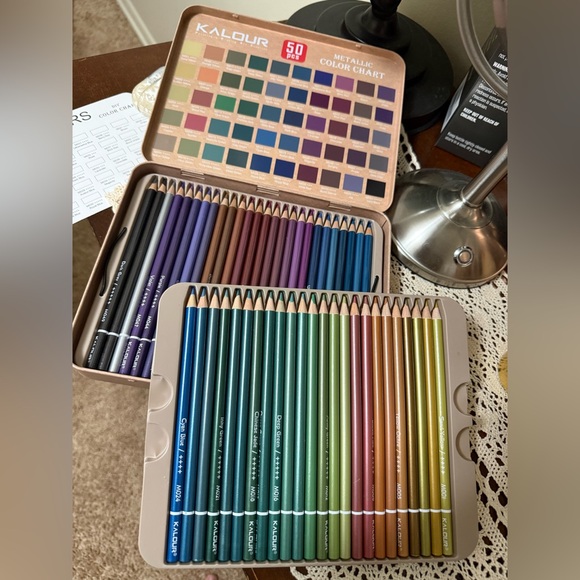 Kalour 50-Piece Metallic Colored Pencil Set - Picture 2 of 5
